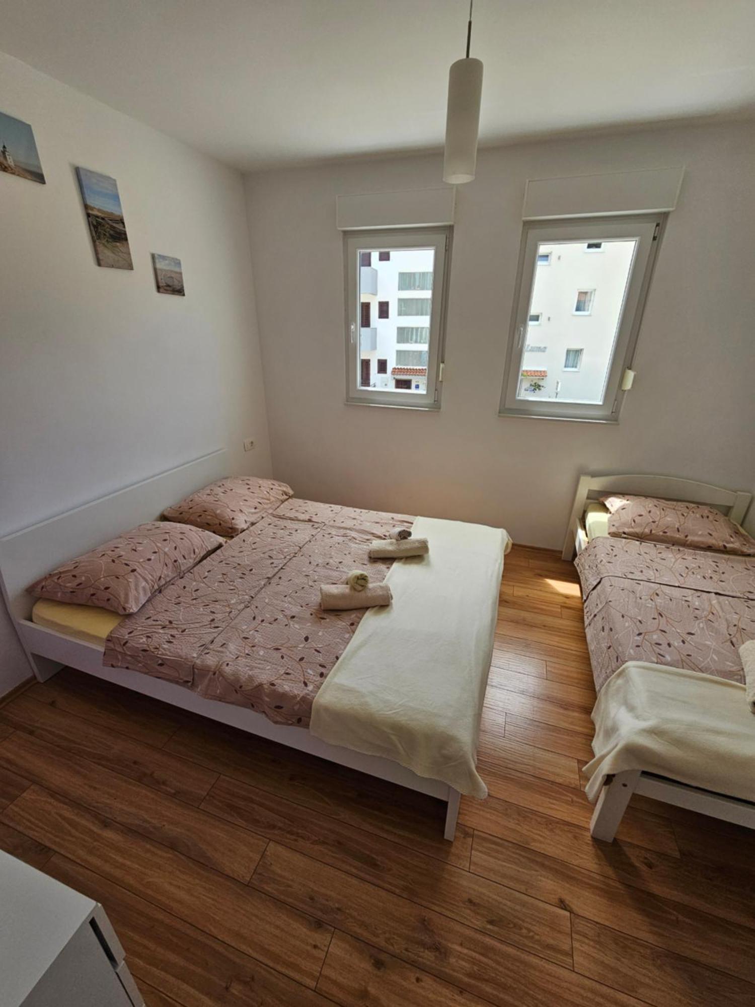 Apartments Lara Drvenik  Phòng bức ảnh